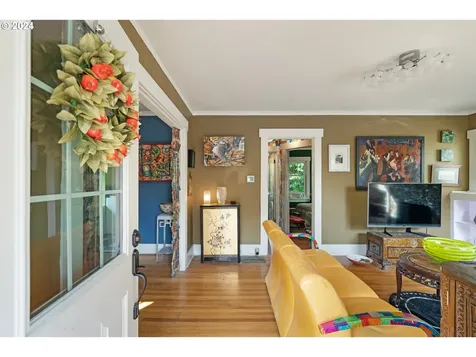 2227 SE 32nd Place Portland OR 97214