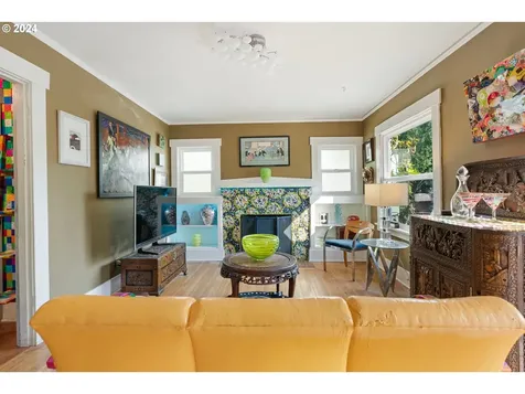 2227 SE 32nd Place Portland OR 97214