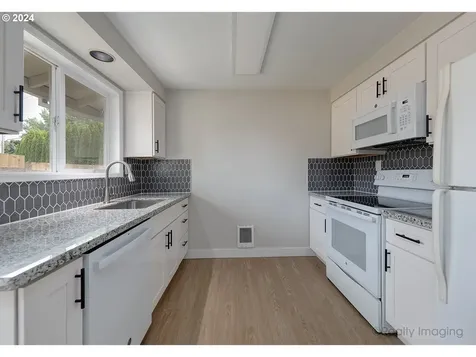 16509 SW 10th Street Sherwood OR 97140
