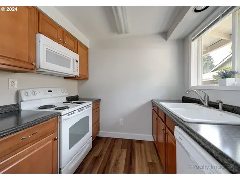 16509 SW 10th Street Sherwood OR 97140