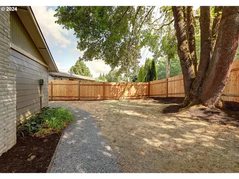 16509 SW 10th Street Sherwood OR 97140