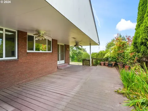 5322 NW Cherry Street Vancouver WA 98663