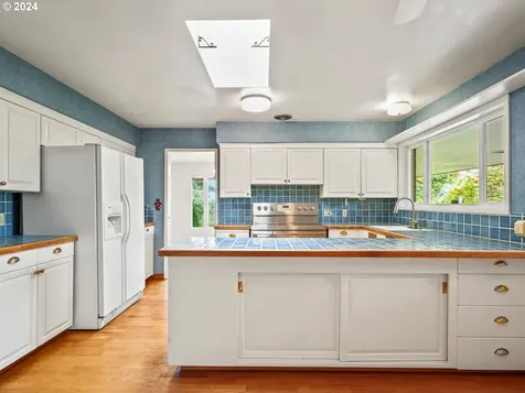 5322 NW Cherry Street Vancouver WA 98663