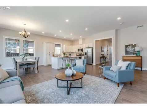29053 Nw King Street North Plains OR 97133