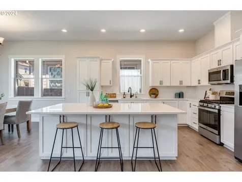 29053 Nw King Street North Plains OR 97133