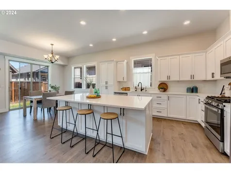 29053 Nw King Street North Plains OR 97133