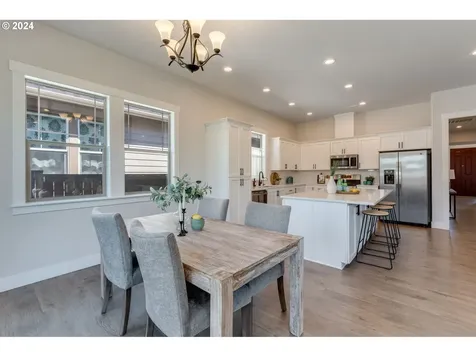 29053 Nw King Street North Plains OR 97133