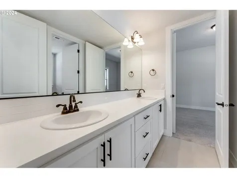 29053 Nw King Street North Plains OR 97133