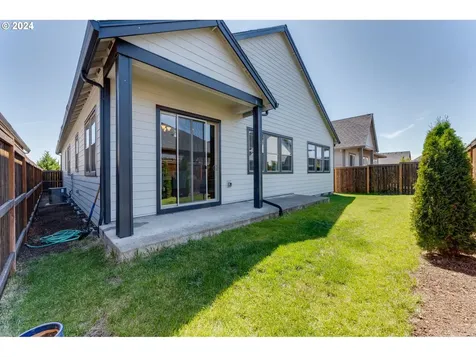 29053 Nw King Street North Plains OR 97133