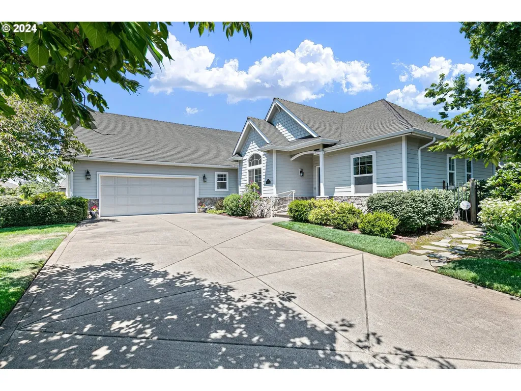 790 Old Orchard Lane Springfield OR 97477
