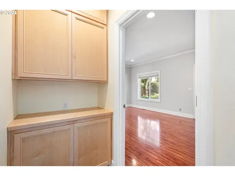 790 Old Orchard Lane Springfield OR 97477