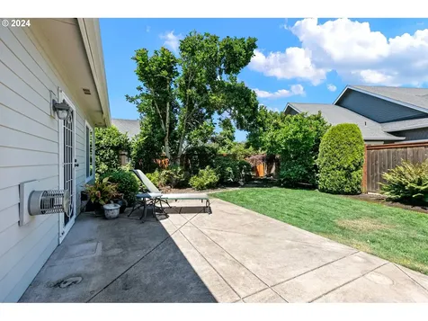 790 Old Orchard Lane Springfield OR 97477