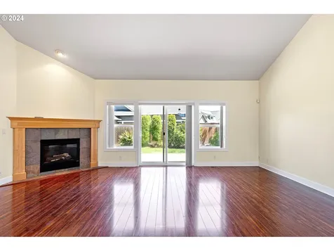 790 Old Orchard Lane Springfield OR 97477