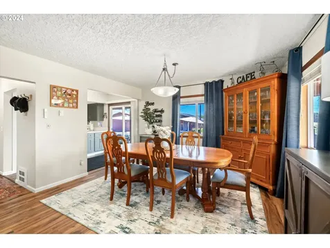 16515 NE 58th Street Vancouver WA 98682