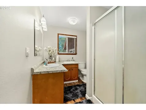 16515 NE 58th Street Vancouver WA 98682