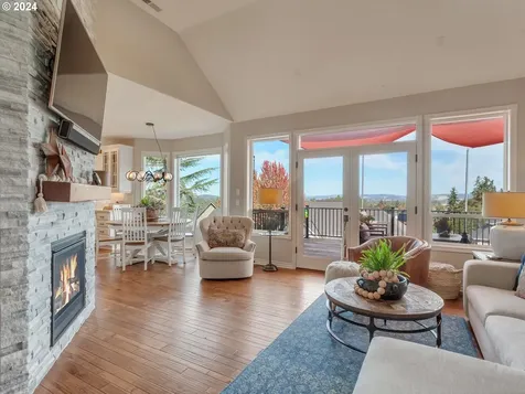 15607 Sw Highpoint Drive Sherwood OR 97140