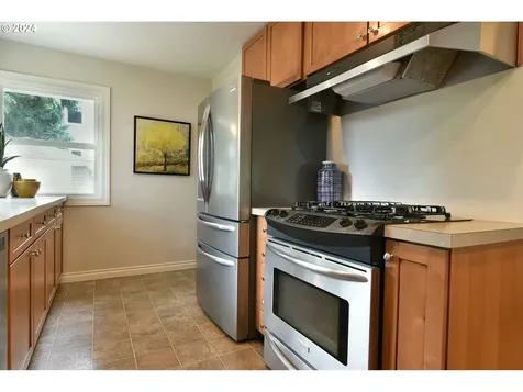 4242 Ne Mason Street Portland OR 97218