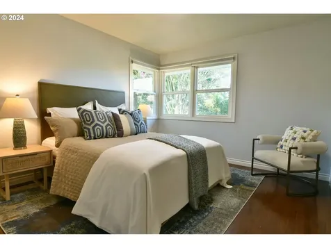 4242 Ne Mason Street Portland OR 97218
