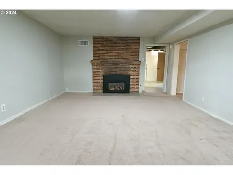 4242 Ne Mason Street Portland OR 97218