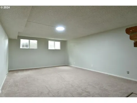 4242 Ne Mason Street Portland OR 97218