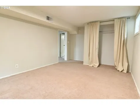 4242 Ne Mason Street Portland OR 97218