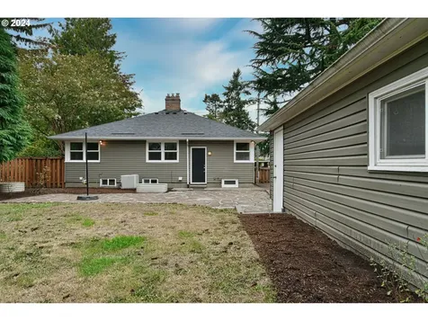 4242 Ne Mason Street Portland OR 97218