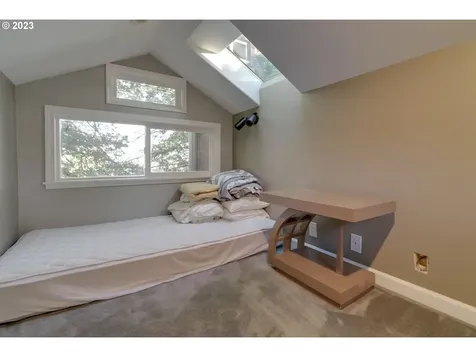 1719 Sw Terrace Drive Portland OR 97201