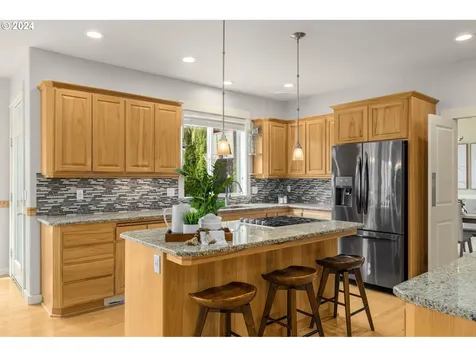 10736 Sw Cottonwood Street Tualatin OR 97062