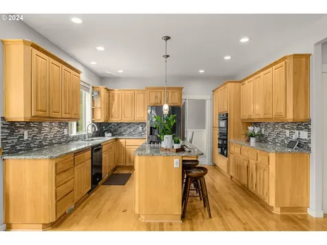 10736 Sw Cottonwood Street Tualatin OR 97062