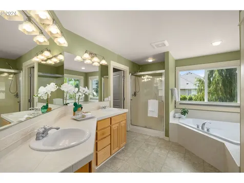 10736 Sw Cottonwood Street Tualatin OR 97062
