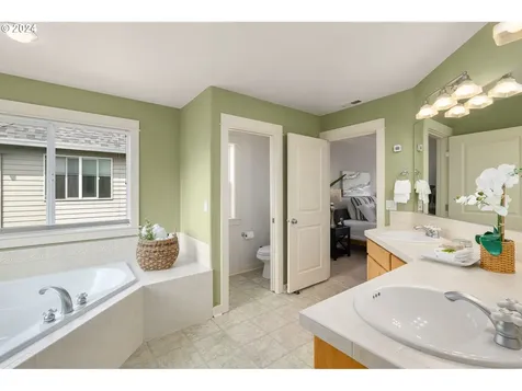 10736 Sw Cottonwood Street Tualatin OR 97062