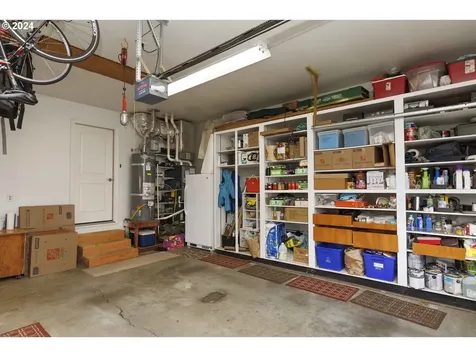 1953 NW Lamont Avenue Roseburg OR 97471