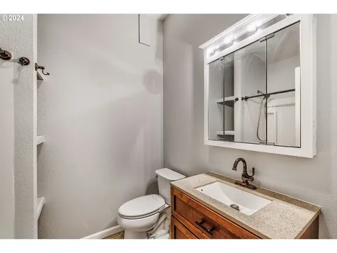 1605 8th Avenue Longview WA 98632
