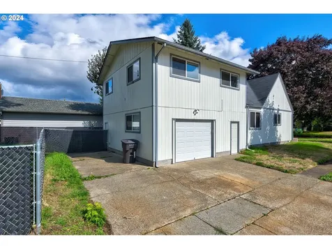 1605 8th Avenue Longview WA 98632