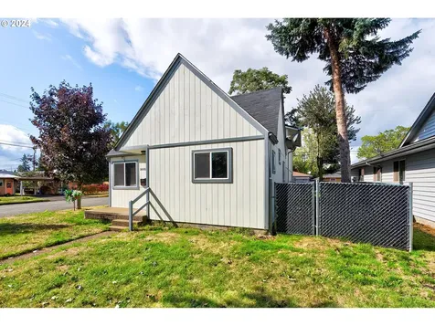 1605 8th Avenue Longview WA 98632