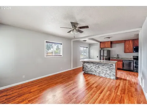 1605 8th Avenue Longview WA 98632