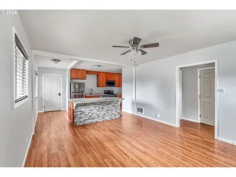 1605 8th Avenue Longview WA 98632