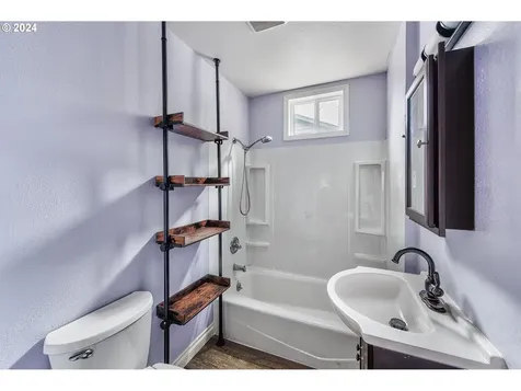 1605 8th Avenue Longview WA 98632