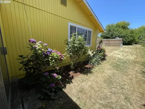 3398 Four Seasons Court Ne Salem OR 97305
