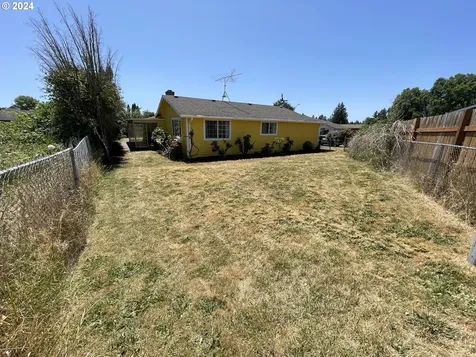 3398 Four Seasons Court Ne Salem OR 97305