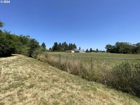 3398 Four Seasons Court Ne Salem OR 97305