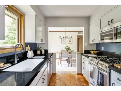 1355 Hallinan Street Lake Oswego OR 97034