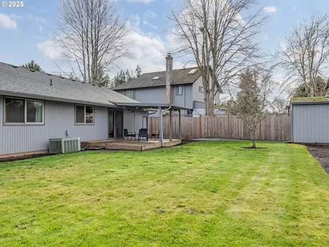 1345 SW Fleishauer Lane Mcminnville OR 97128