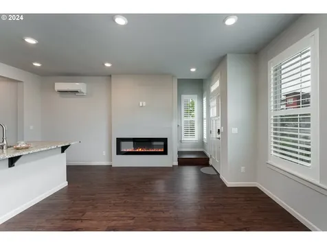 6974 SE Blanton Street Hillsboro OR 97123