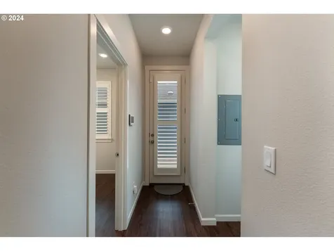 6974 SE Blanton Street Hillsboro OR 97123