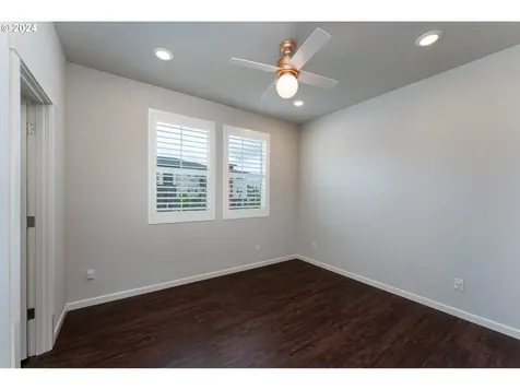 6974 SE Blanton Street Hillsboro OR 97123