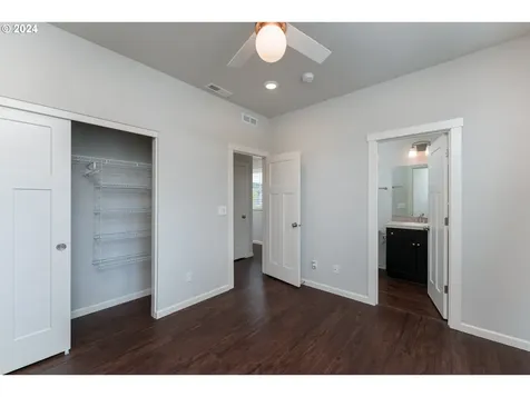 6974 SE Blanton Street Hillsboro OR 97123