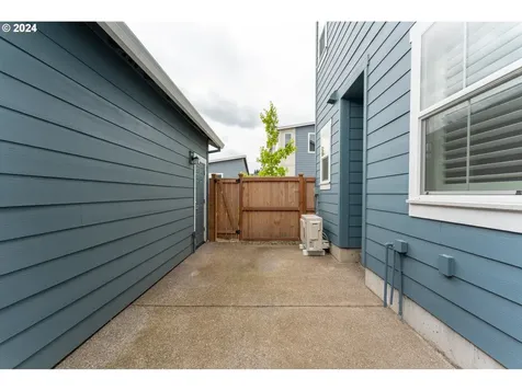 6974 SE Blanton Street Hillsboro OR 97123