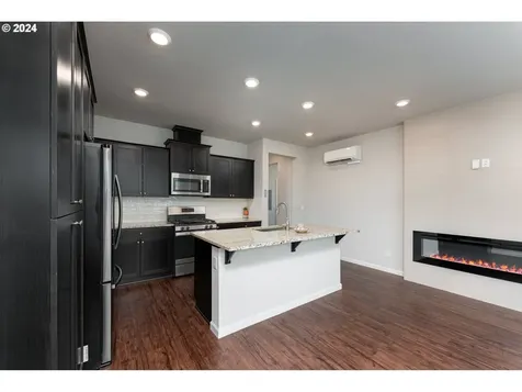 6974 SE Blanton Street Hillsboro OR 97123