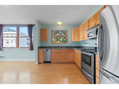 1134 SW Jefferson Street Portland OR 97201